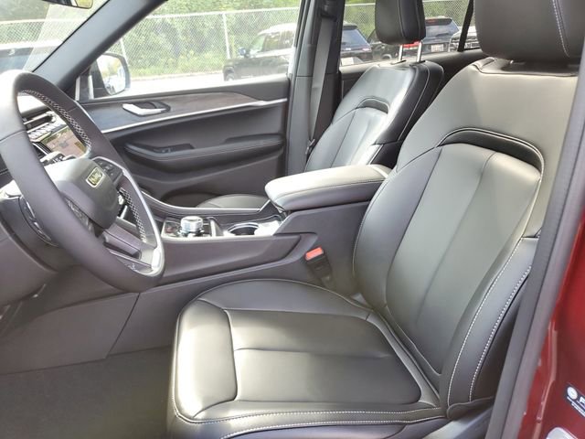 New 2025 Jeep Grand Cherokee Limited w/ Black Appearance Package image 15