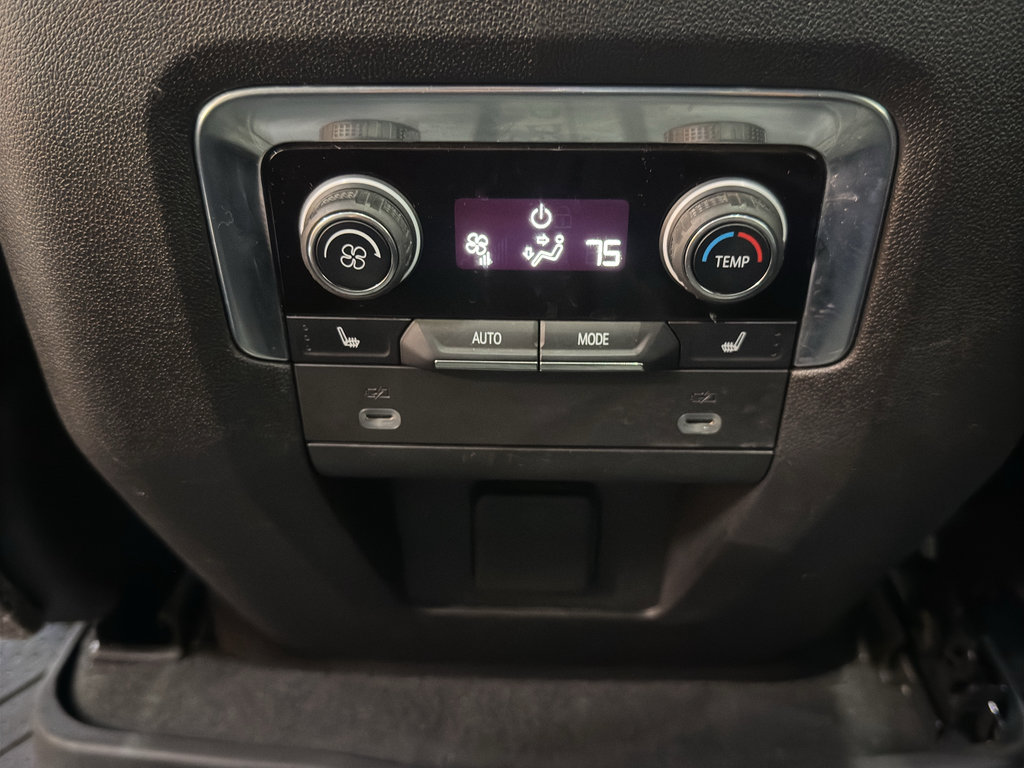 Used 2021 Chevrolet Tahoe LT w/ LT Signature Package AWD/4WD image 14