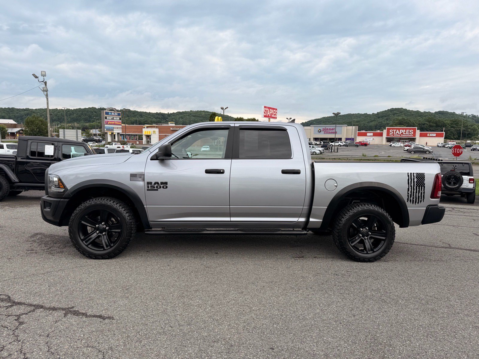 Used 2022 RAM 1500 Warlock w/ Electronics Group AWD/4WD image 3