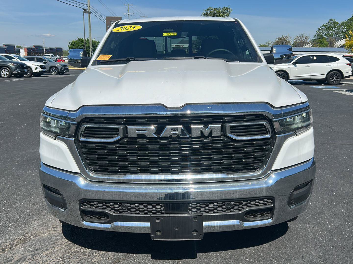 Used 2025 RAM 1500 Big Horn AWD/4WD image 9