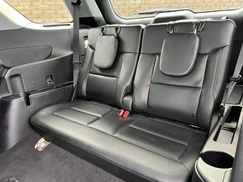 Certified 2023 Ford Explorer XLT w/ Equipment Group 202A image 6