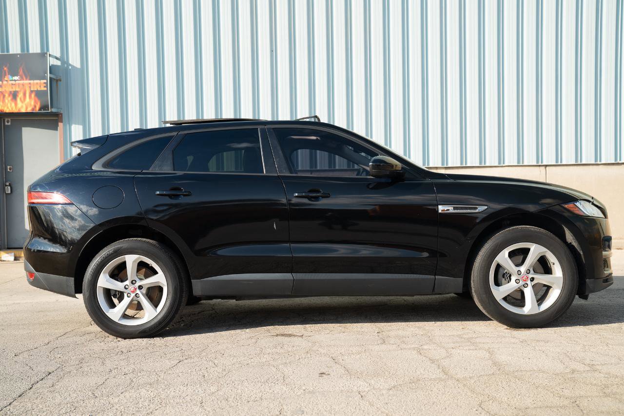 Used 2017 Jaguar F-PACE Premium image 10