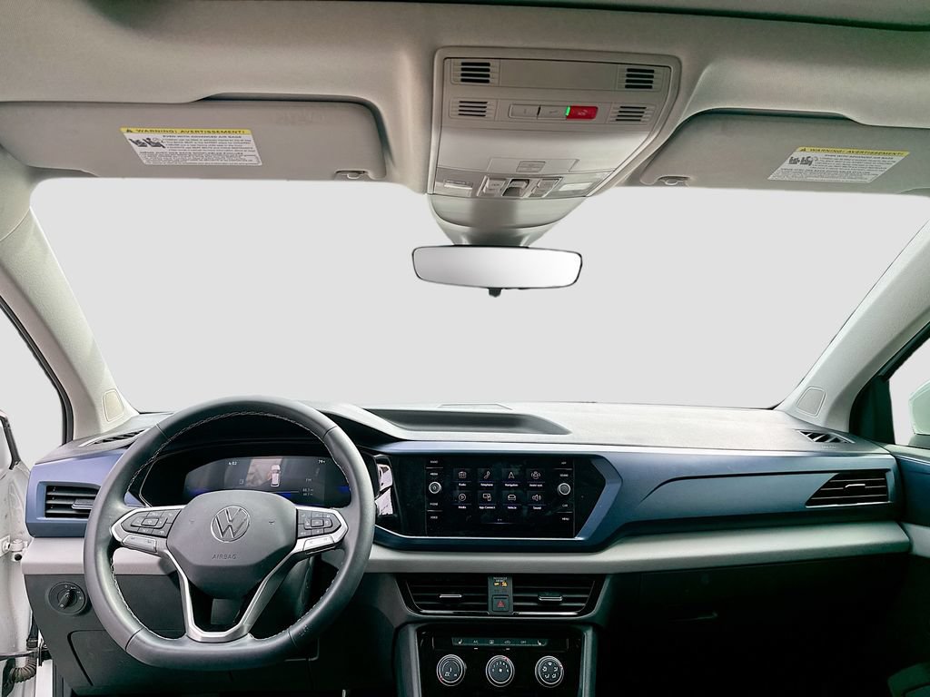 Used 2023 Volkswagen Taos SE w/ Panoramic Sunroof Package FWD image 15