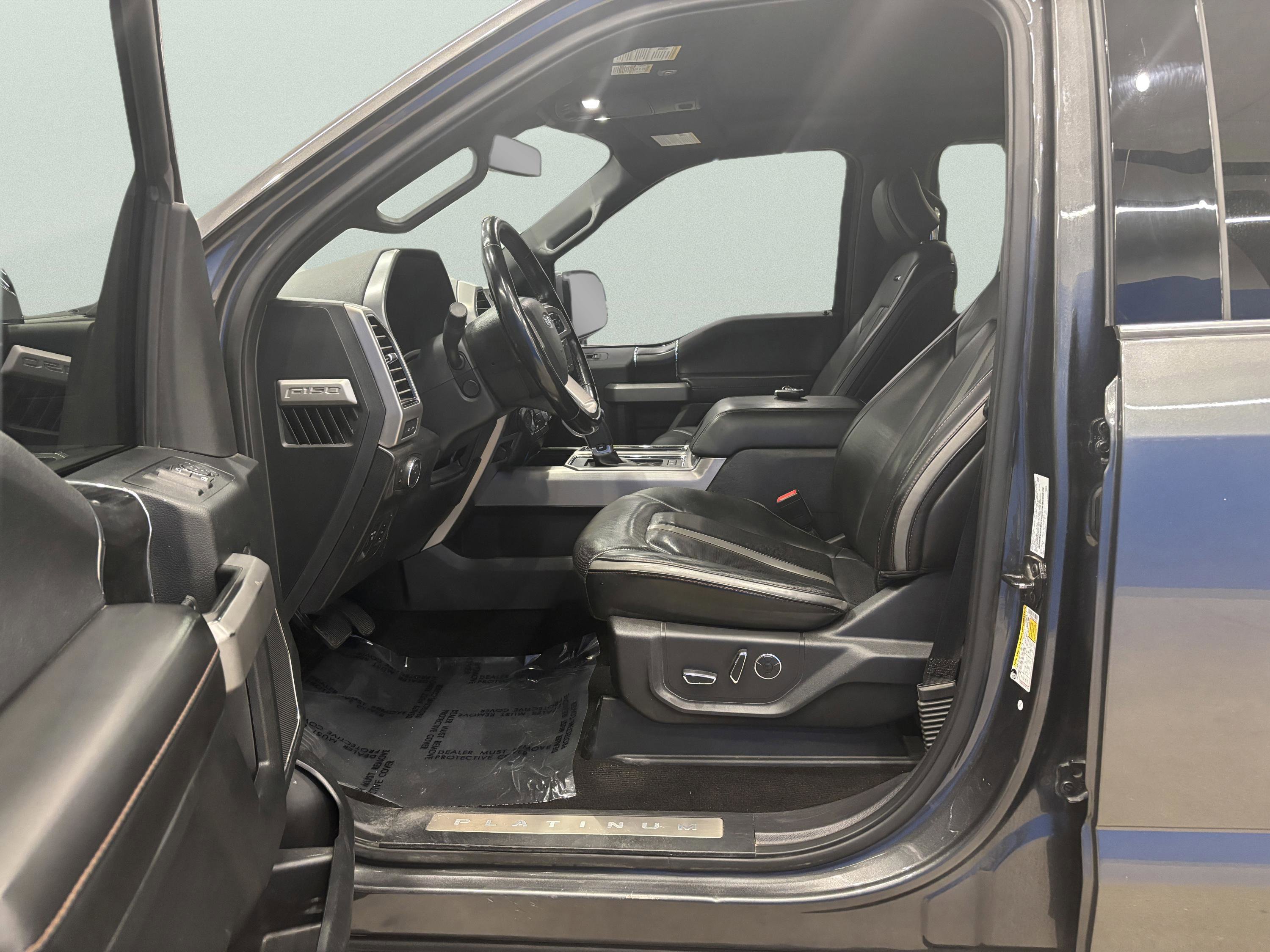 Used 2018 Ford F150 Platinum w/ Equipment Group 701A Luxury image 11