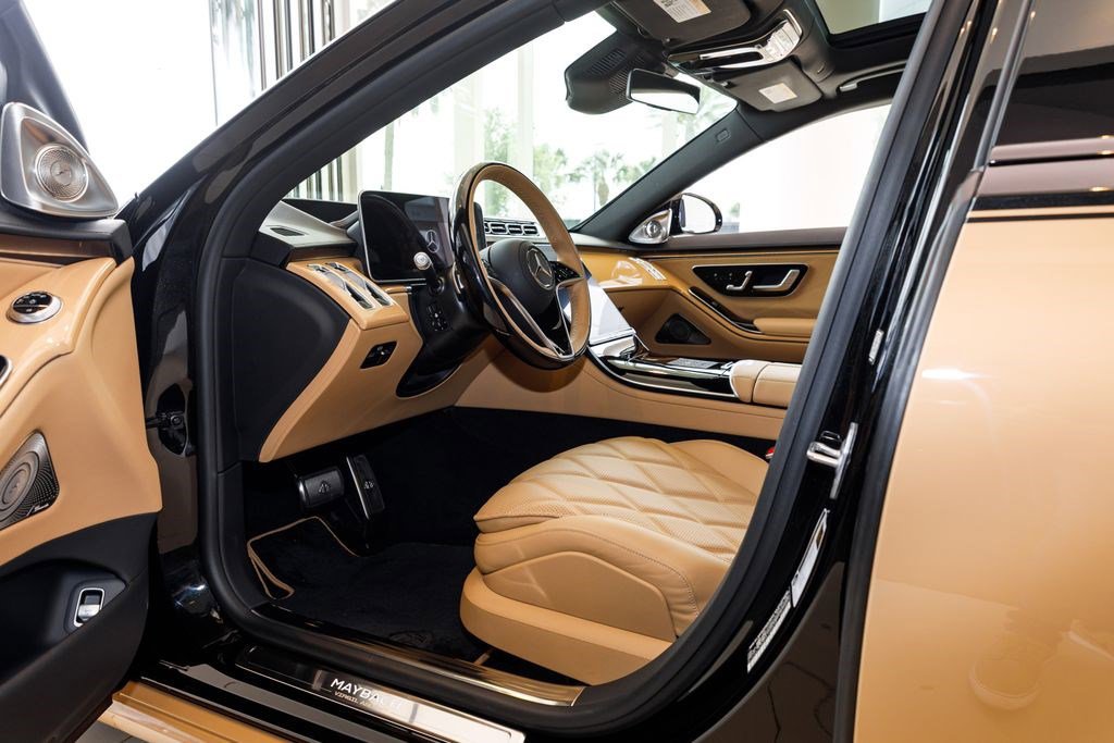 Used 2023 Mercedes-Benz Maybach S 680 4MATIC image 24