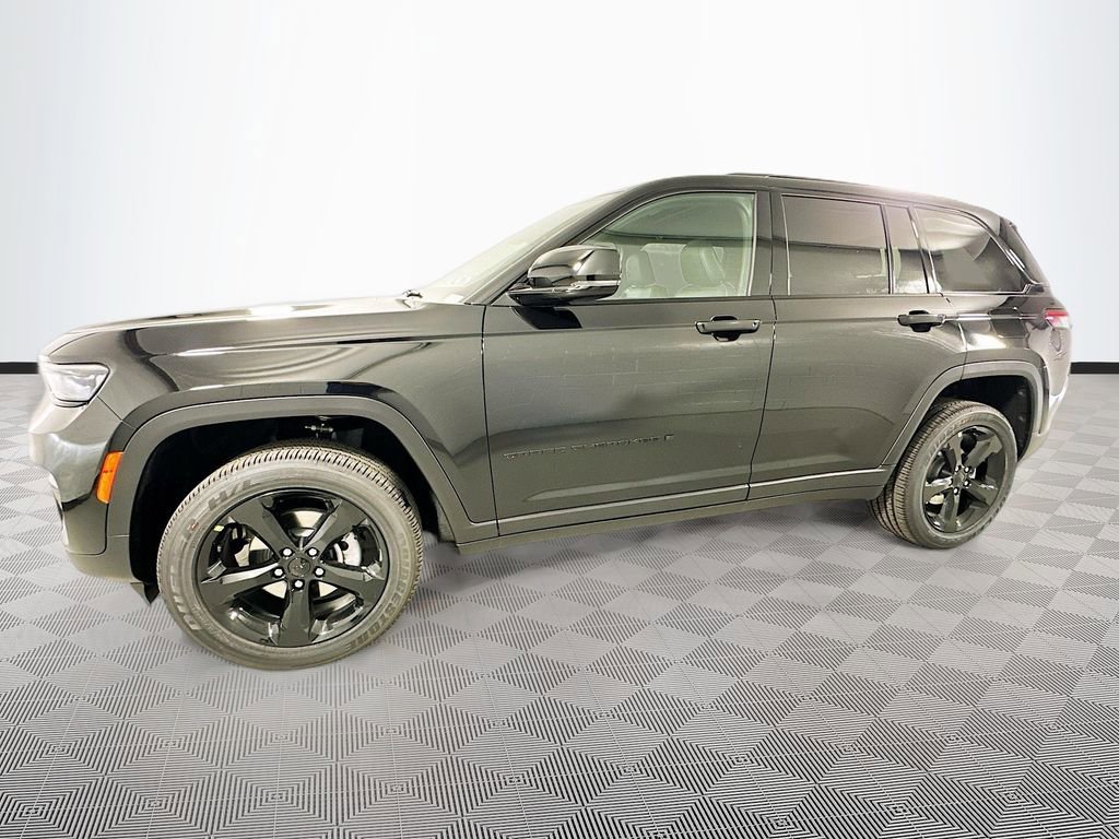 New 2025 Jeep Grand Cherokee Altitude AWD/4WD image 26