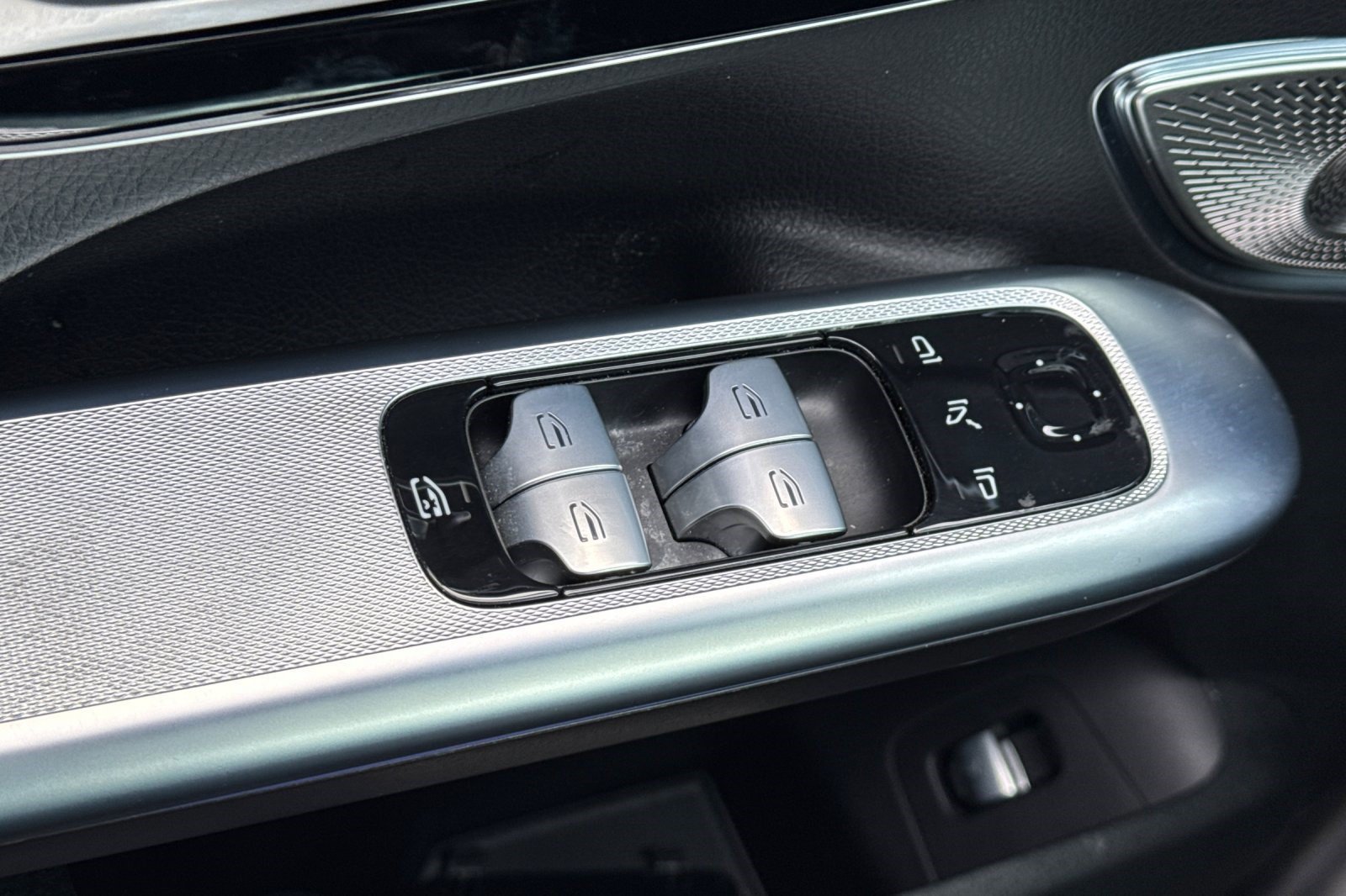 Certified 2023 Mercedes-Benz EQE 350+ 4MATIC SUV image 14