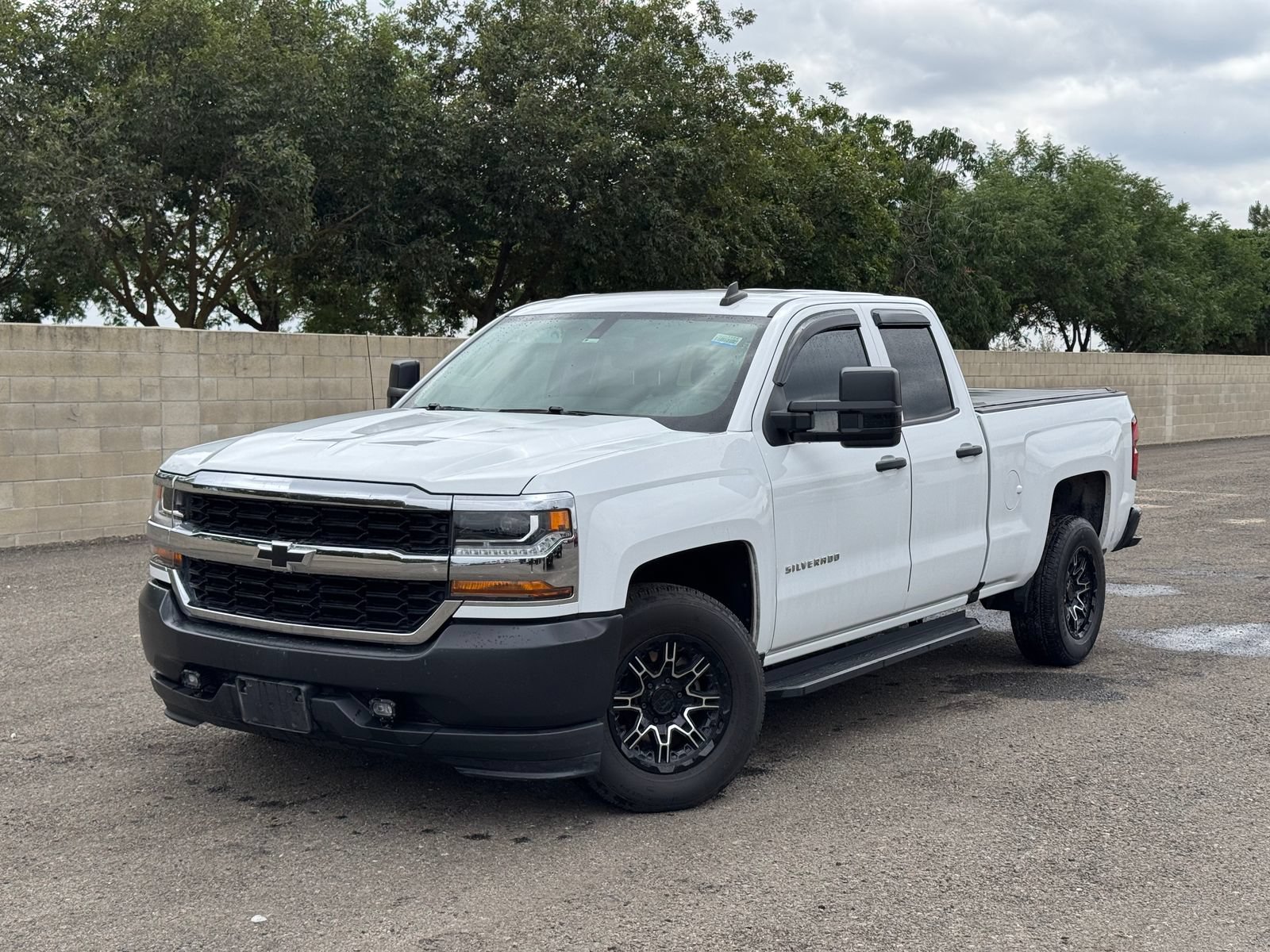 Used 2019 Chevrolet Silverado 1500 LD RWD image 9