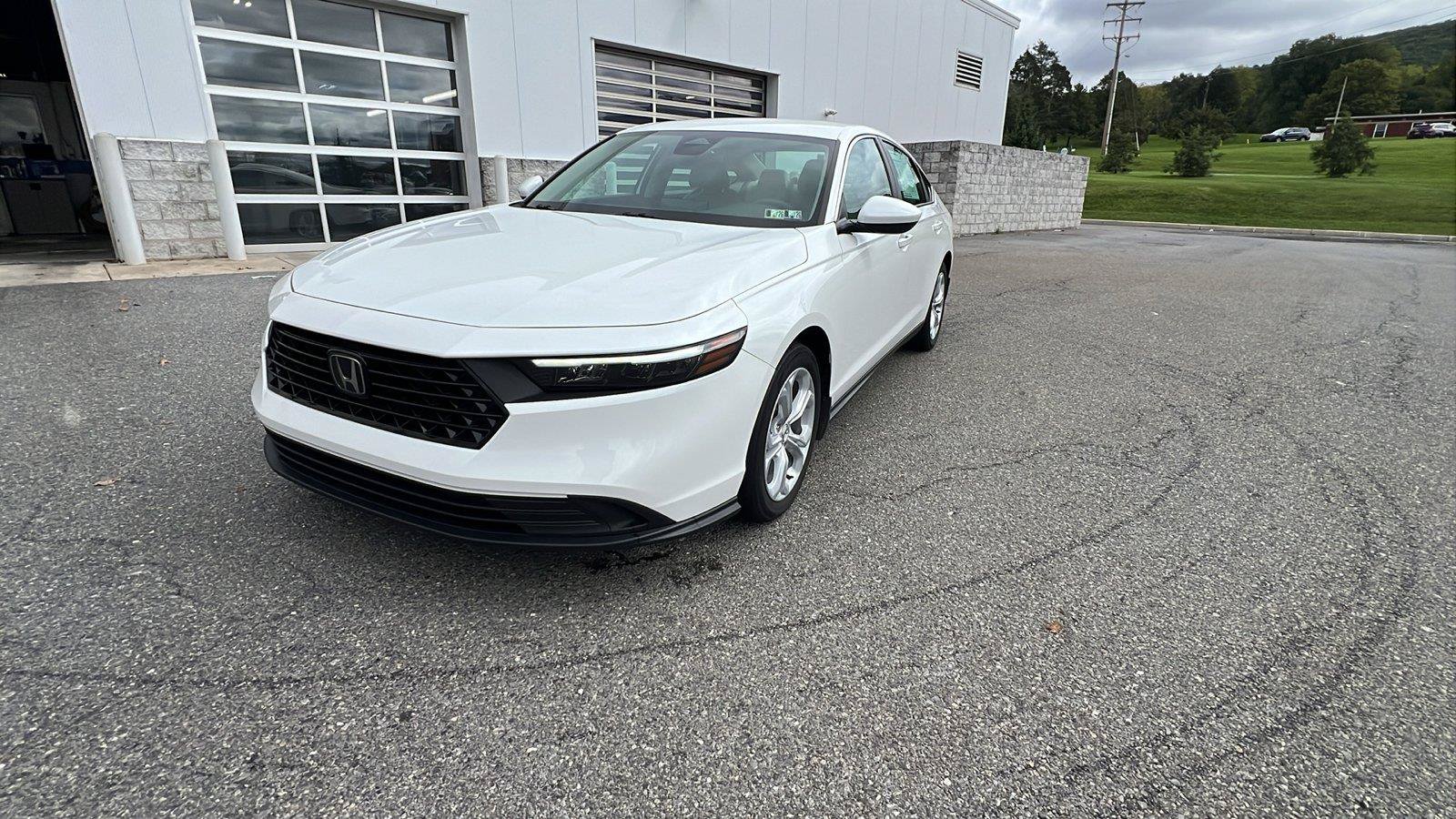 Used 2024 Honda Accord LX image 8