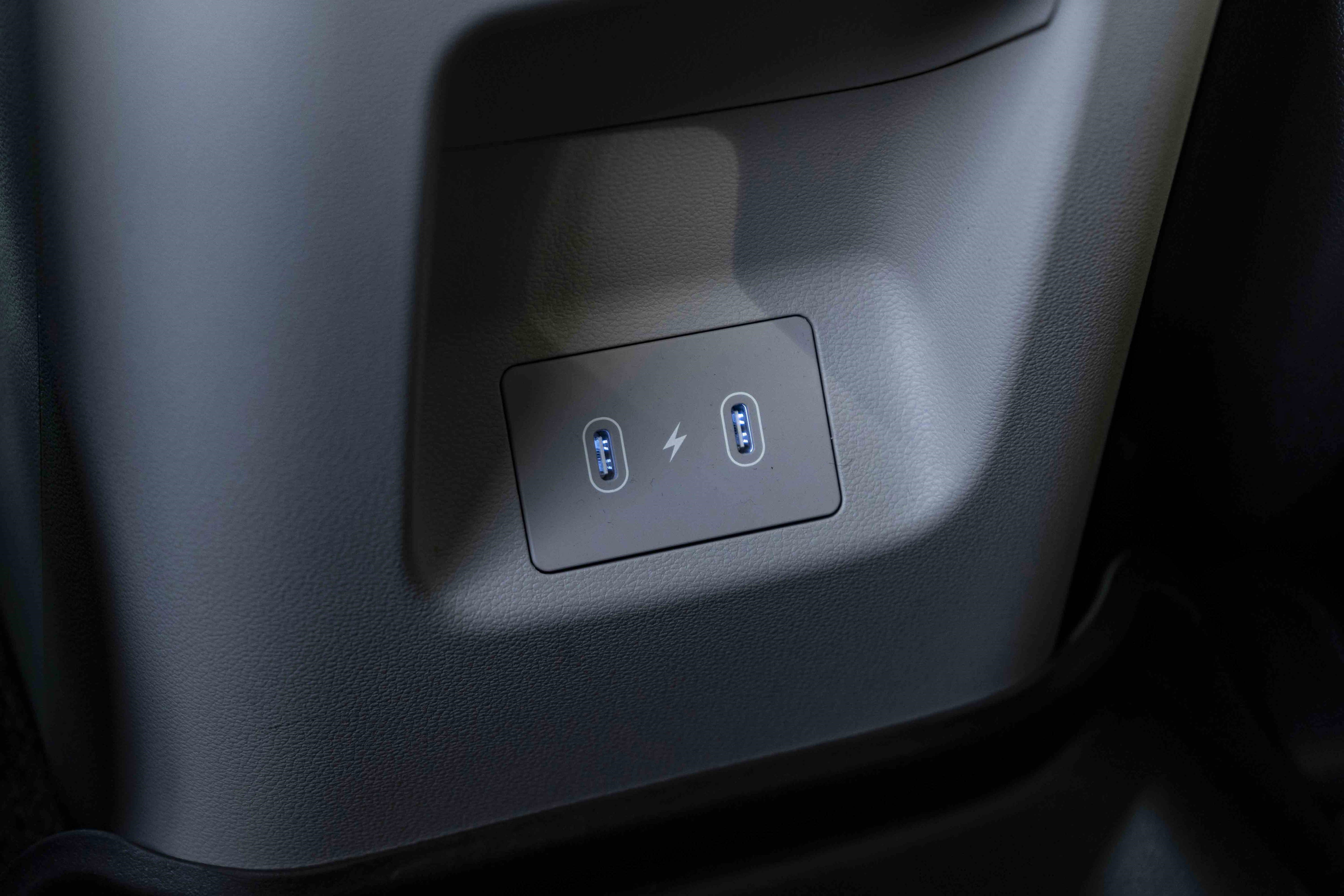 Used 2025 Hyundai Tucson Limited image 40