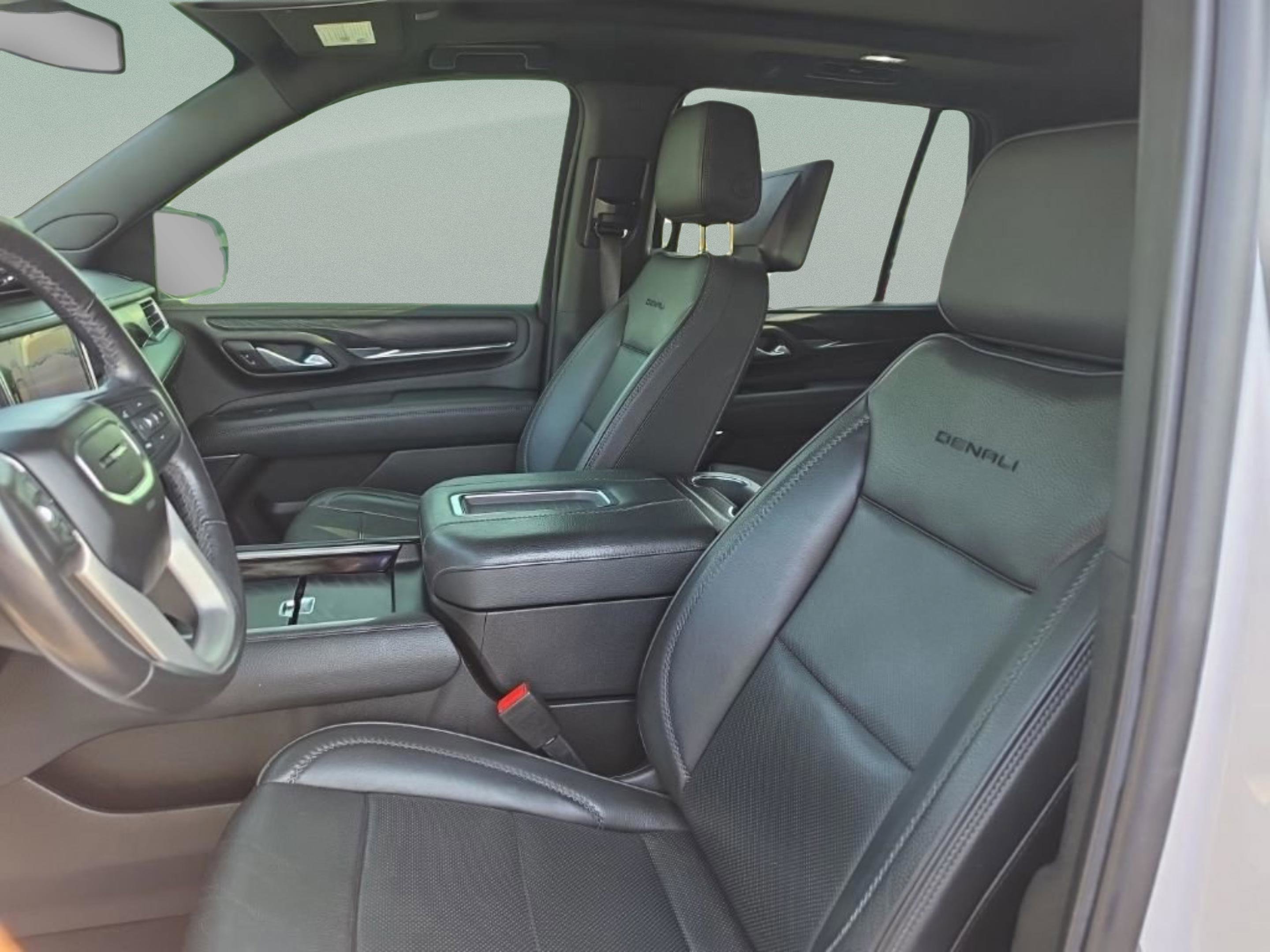 Used 2021 GMC Yukon Denali w/ LPO, Illumination Package image 27