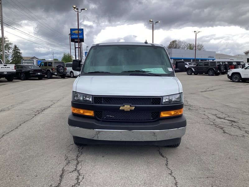 New 2026 Chevrolet Express 2500 w/ Driver Convenience Package RWD image 2