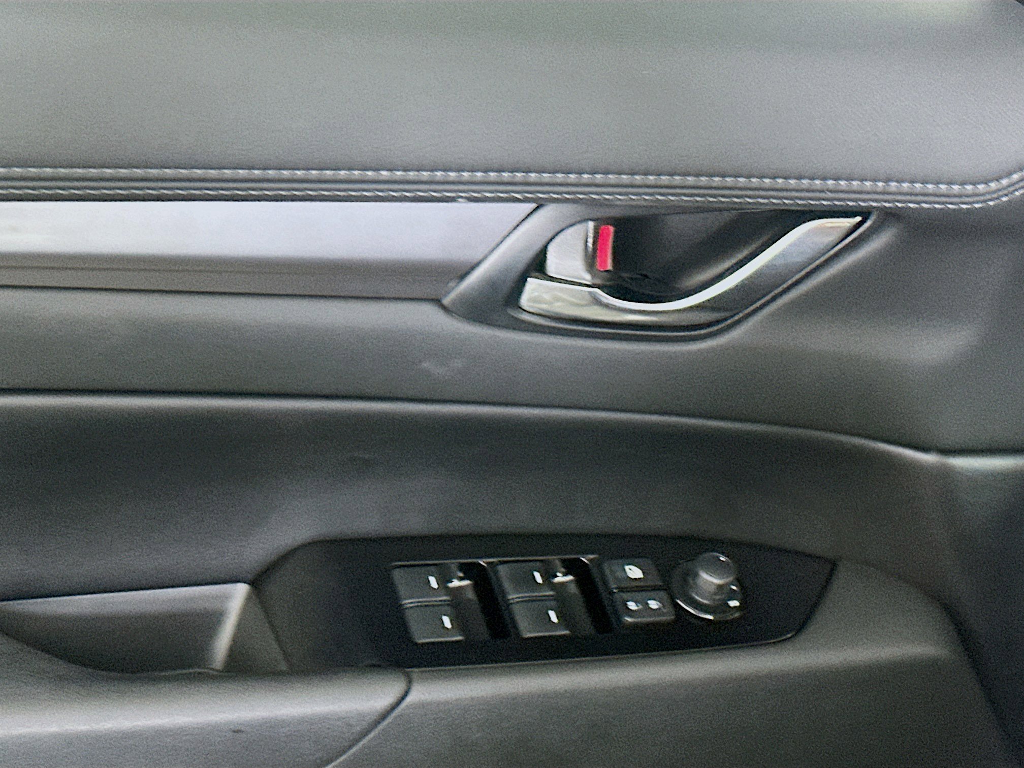 Used 2020 MAZDA CX-5 Touring image 15