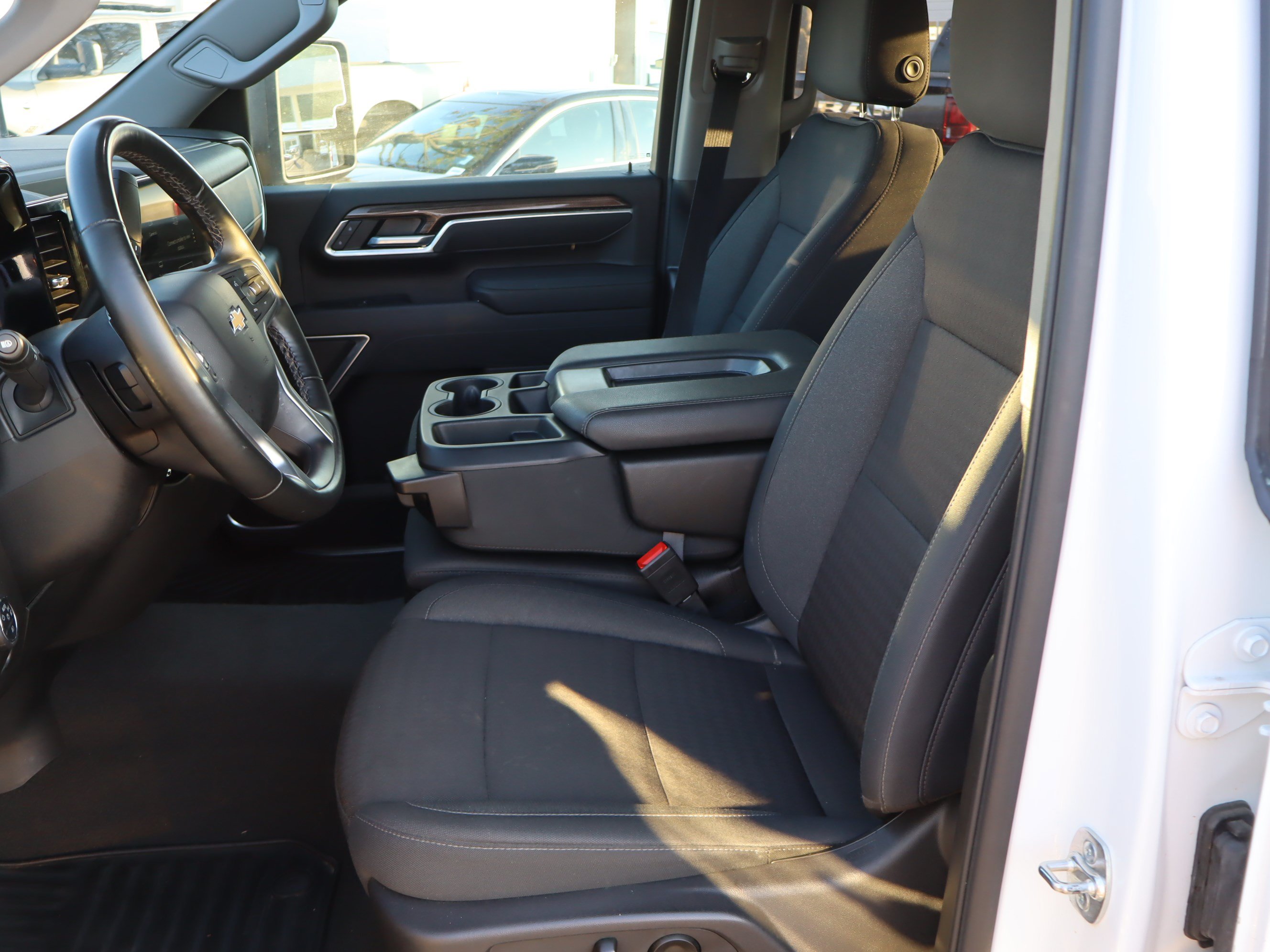 Used 2025 Chevrolet Silverado 2500 LT w/ Safety Package AWD/4WD image 20