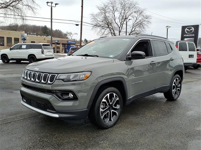 Used 2023 Jeep Compass Limited image 8