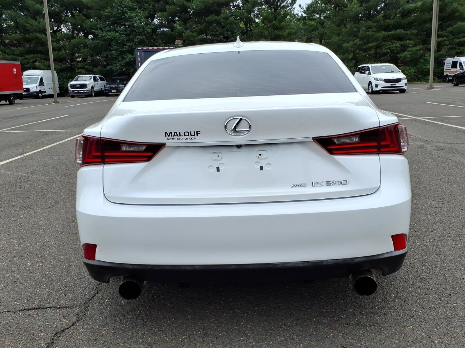Used 2016 Lexus IS 300 AWD w/ Premium Package image 6
