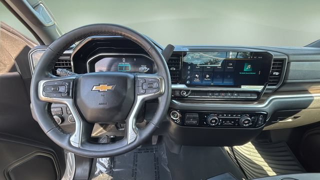Used 2024 Chevrolet Silverado 2500 LT w/ Convenience Package AWD/4WD image 11
