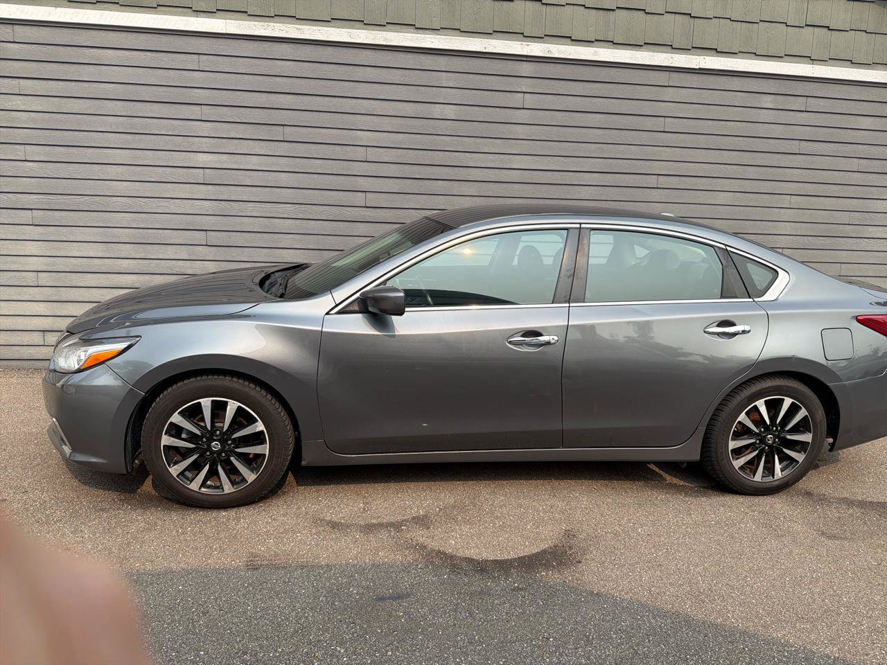 Used 2018 Nissan Altima 2.5 SV FWD image 6