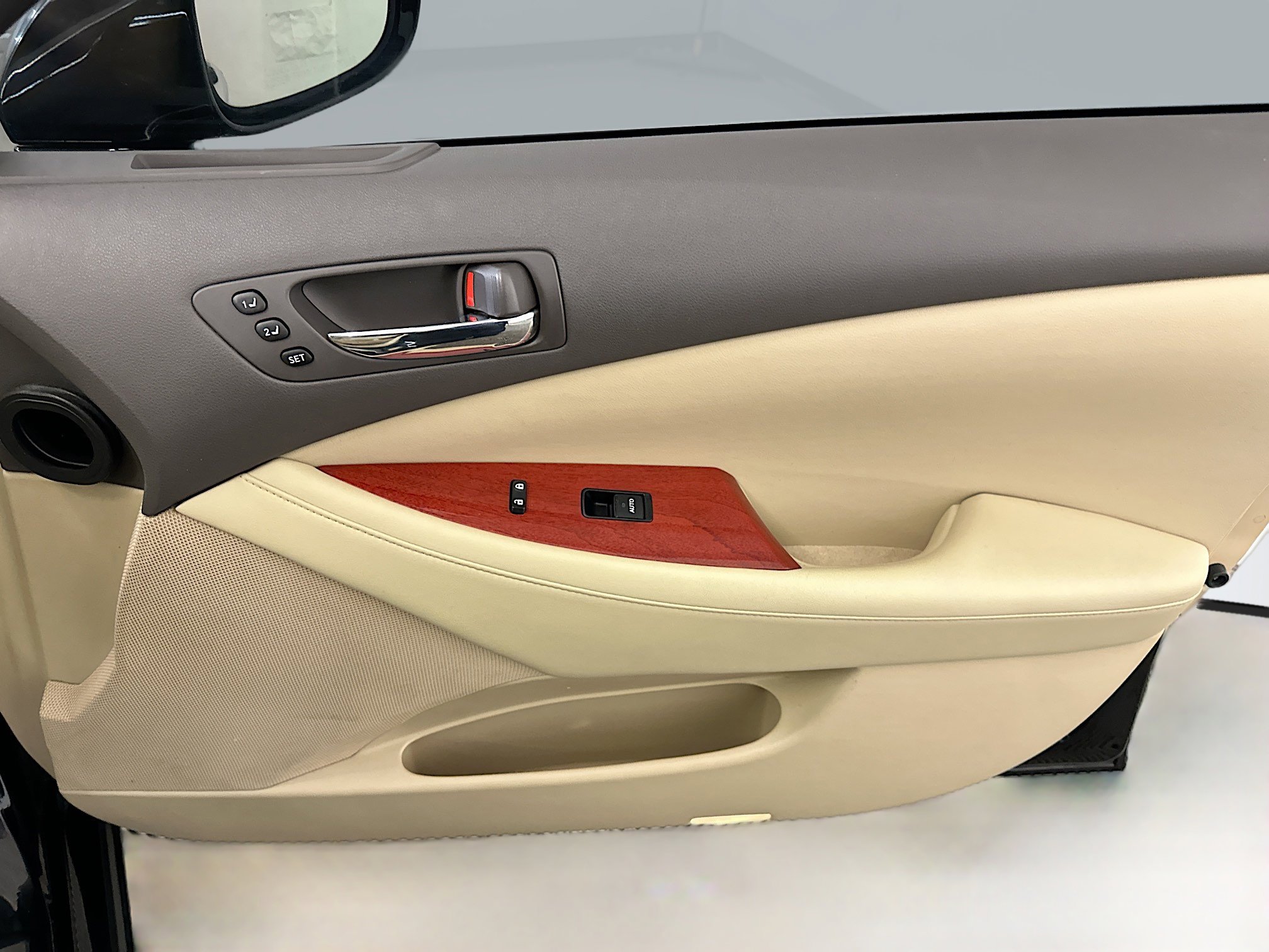 Used 2009 Lexus ES 350 4dr Sdn image 32