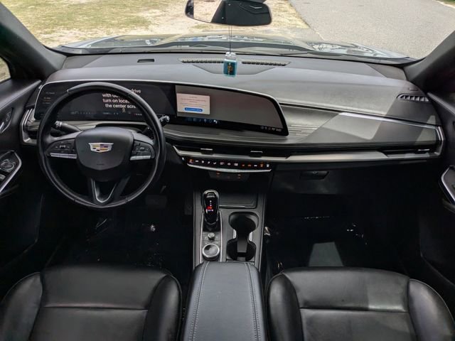 Used 2024 Cadillac XT4 Premium Luxury image 15