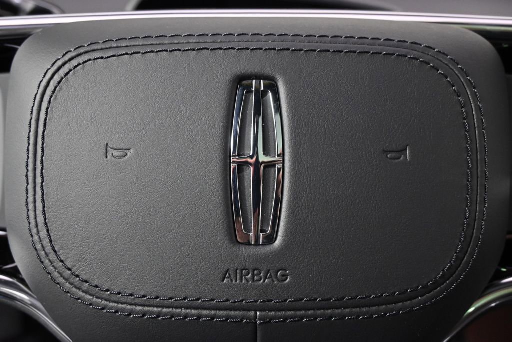 New 2026 Lincoln Nautilus Reserve AWD/4WD image 34