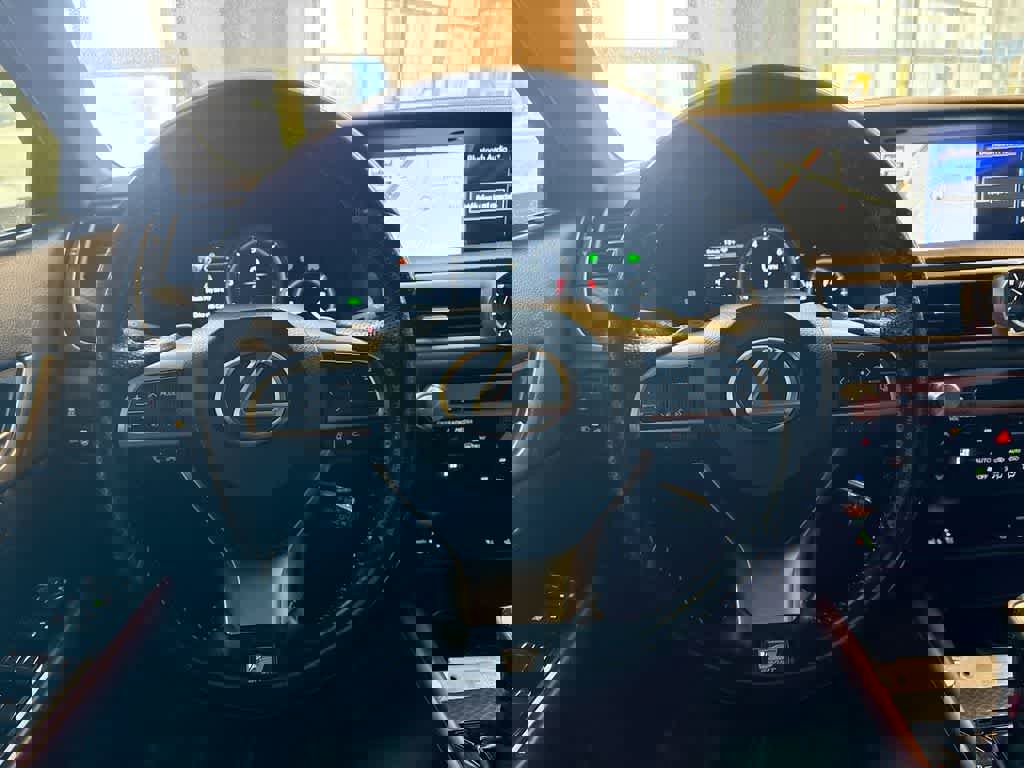 Used 2018 Lexus GS 350 F Sport image 25