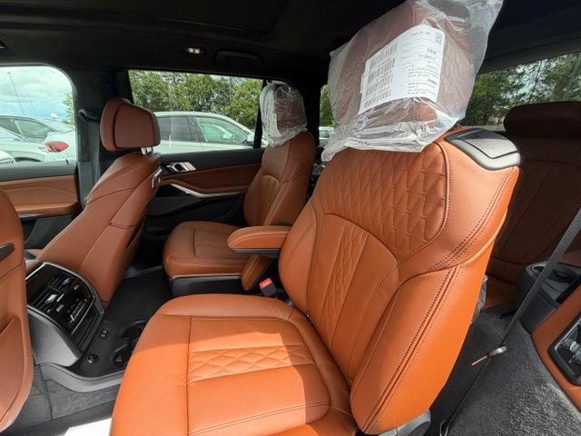 New 2027 BMW X7 xDrive40i w/ M Sport Package AWD/4WD image 21