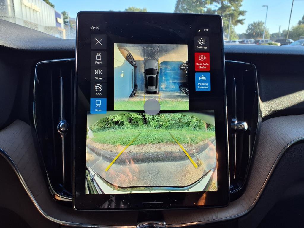 New 2026 Volvo XC60 B5 Plus w/ Protection Package Premier image 16