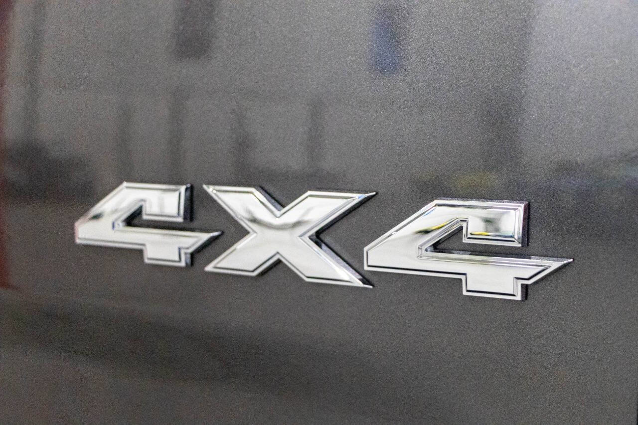 Used 2015 RAM 2500 Limited image 27