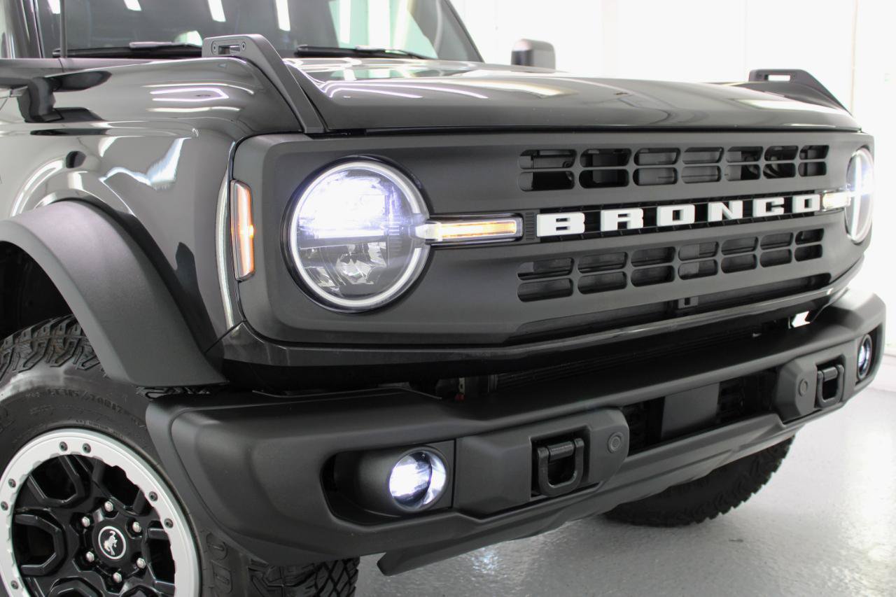 Used 2022 Ford Bronco Black Diamond w/ Sasquatch Package AWD/4WD image 22