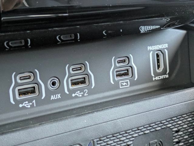 New 2026 RAM 1500 Laramie AWD/4WD image 23