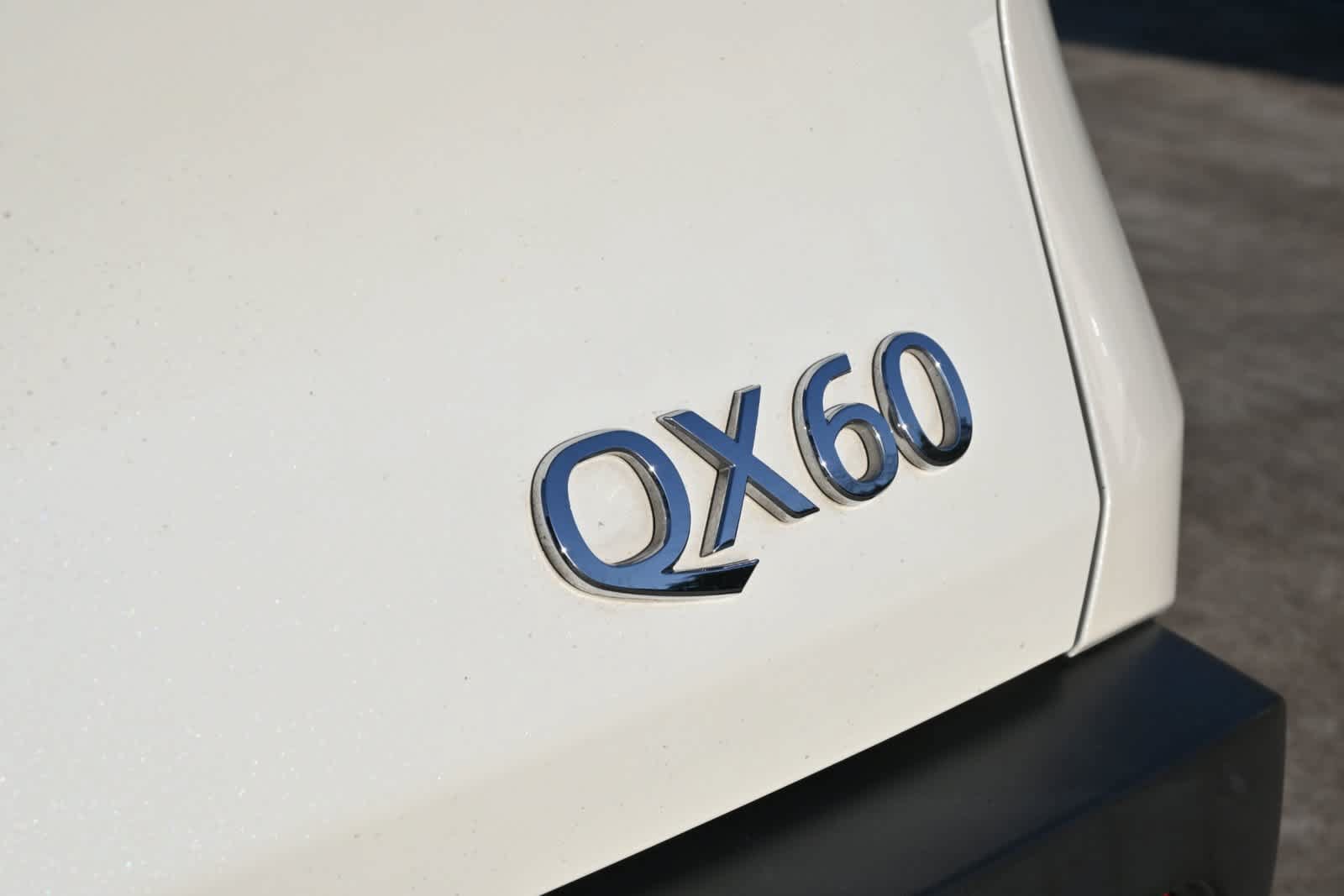 Certified 2024 INFINITI QX60 Luxe FWD image 20