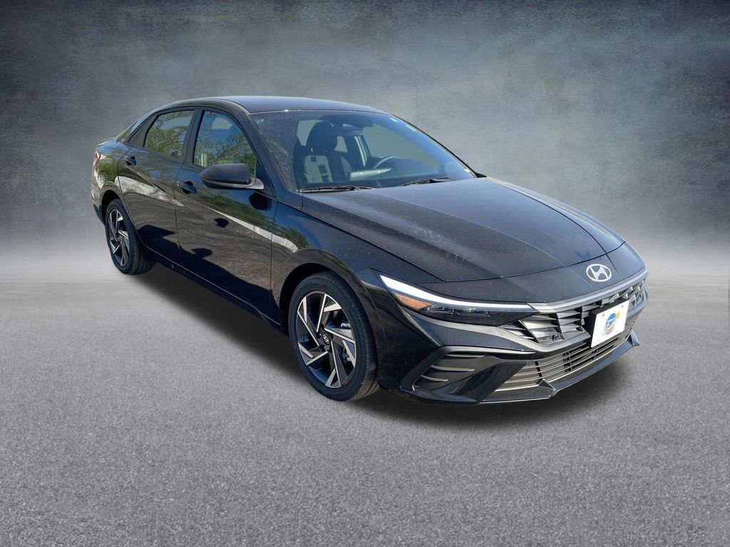 Used 2025 Hyundai Elantra SEL image 34