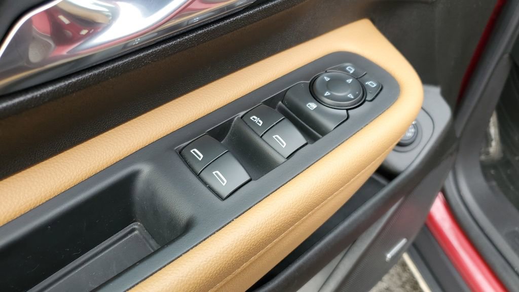 Used 2020 GMC Terrain SLT w/ Preferred Package image 7