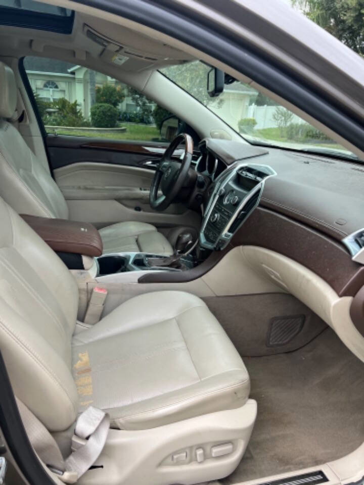 Used 2011 Cadillac SRX Luxury image 12