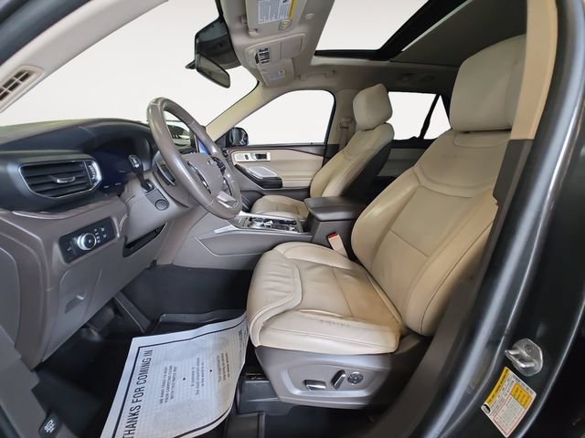 Used 2020 Ford Explorer Platinum w/ Premium Technology Package AWD/4WD image 11