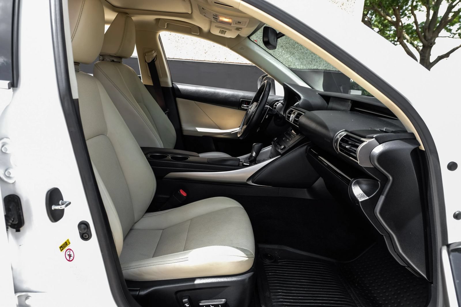 Used 2015 Lexus IS 250 AWD w/ Navigation System Package image 33
