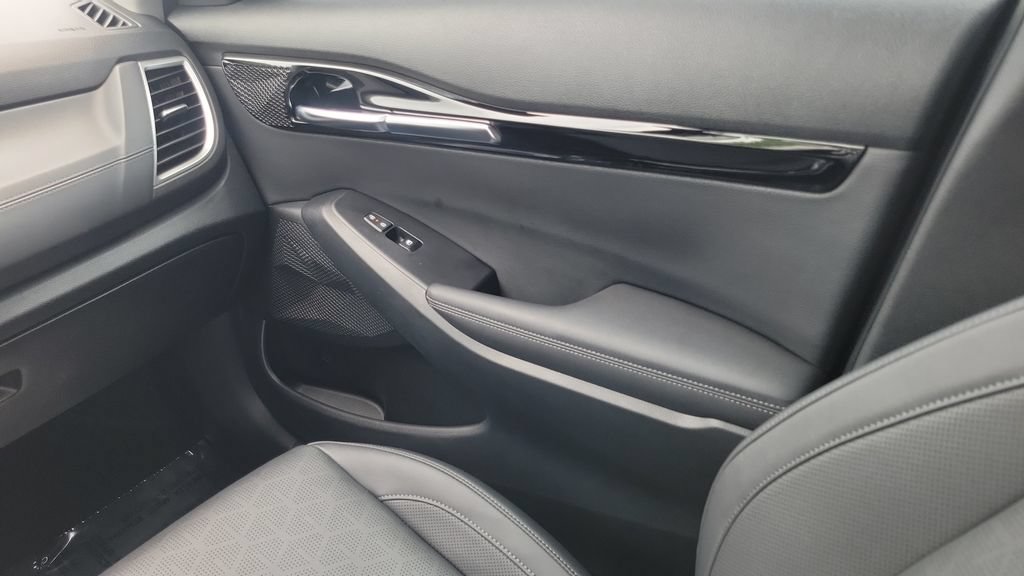 Used 2025 Kia Seltos EX w/ EX Sunroof Package FWD image 13