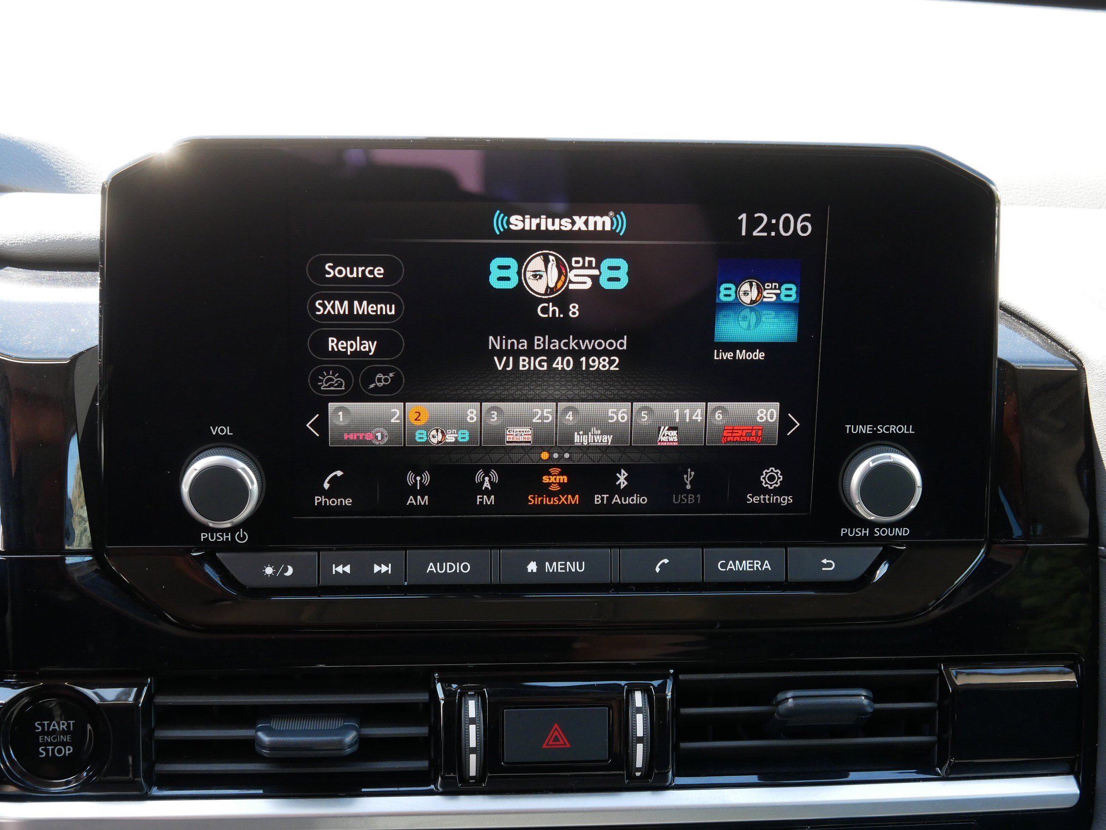 Used 2025 Nissan Pathfinder SV image 22