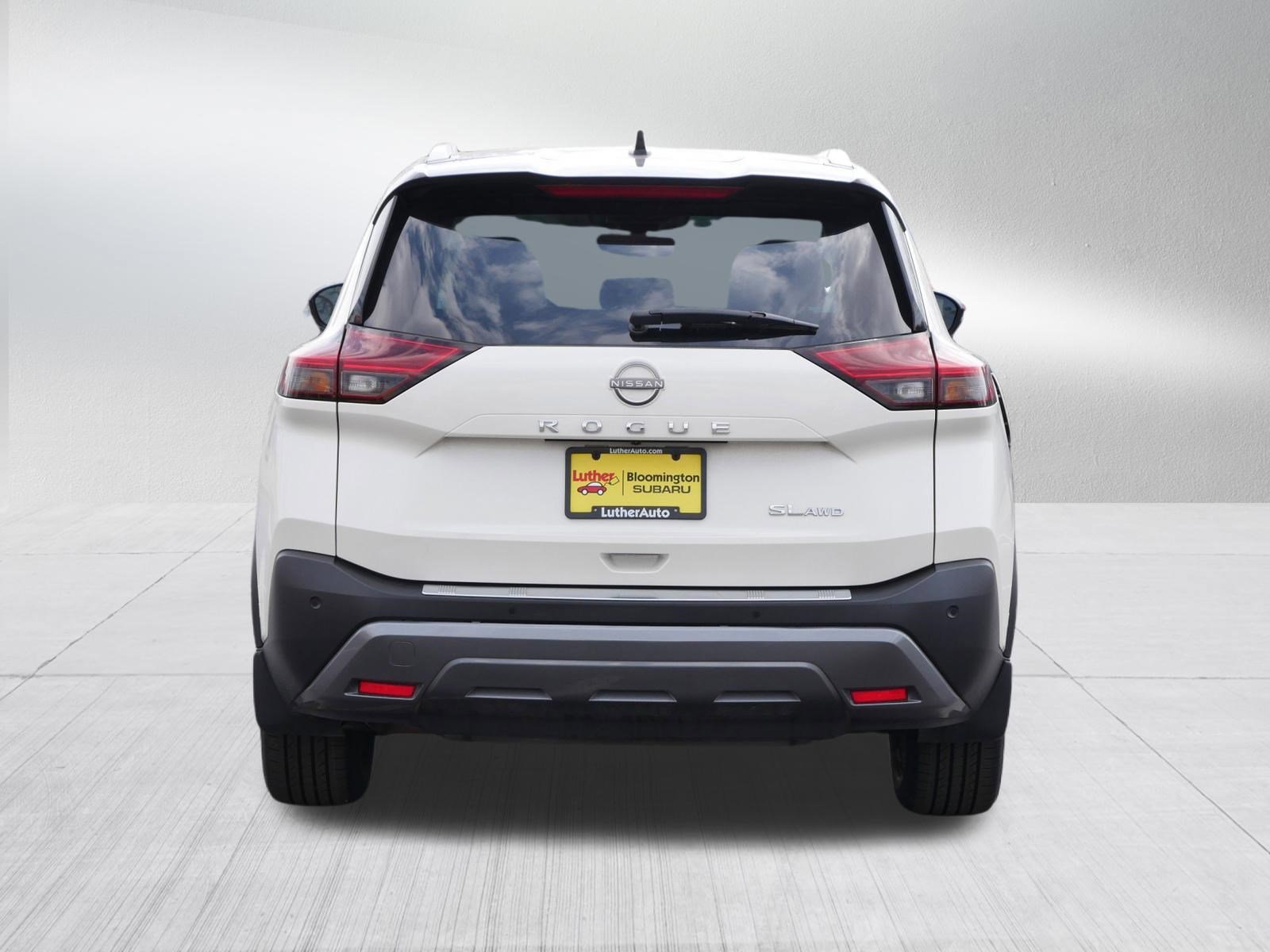 Used 2023 Nissan Rogue SL w/ SL Premium Package image 6