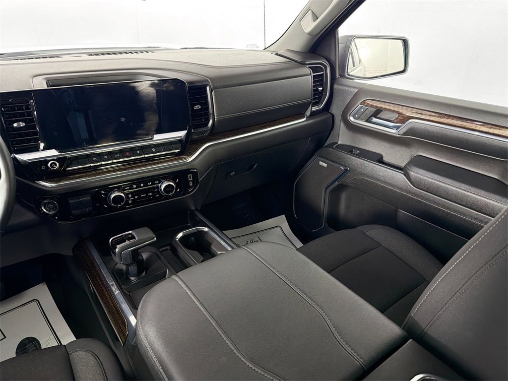 Used 2024 GMC Sierra 1500 Elevation w/ Preferred Package image 22