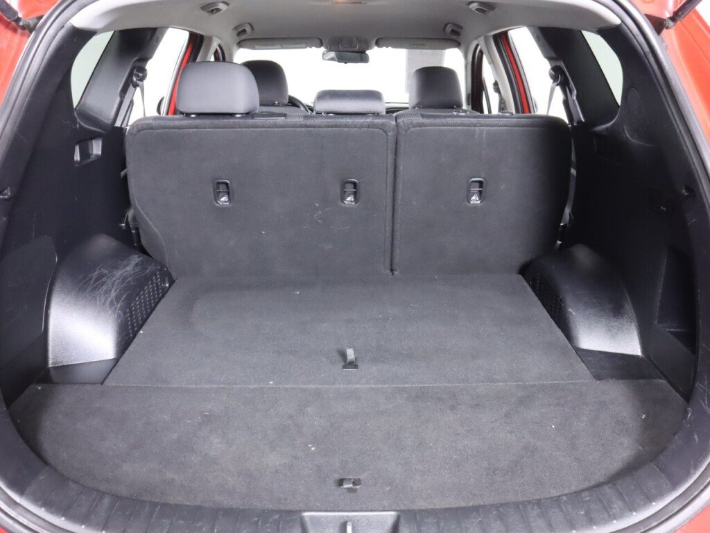 Used 2019 Hyundai Santa Fe SE FWD image 32