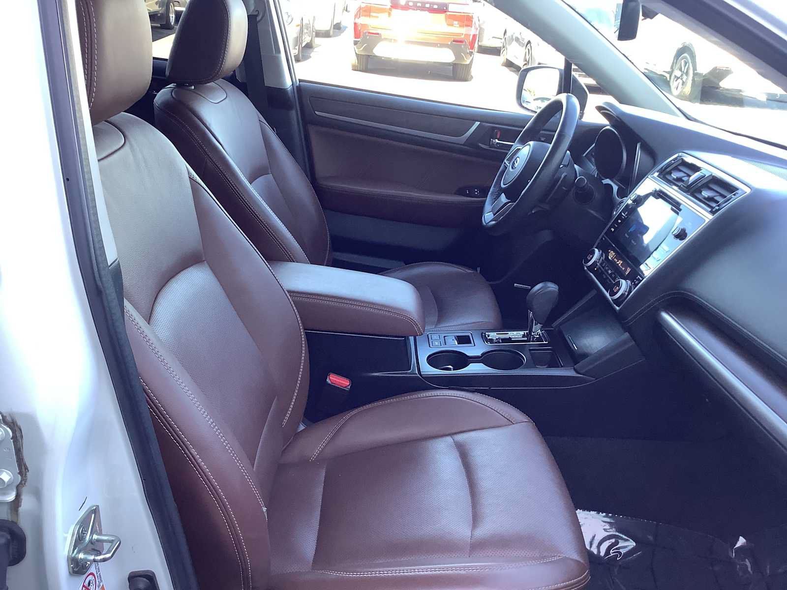 Used 2019 Subaru Outback 3.6R Touring w/ Popular Package #3A AWD/4WD image 15