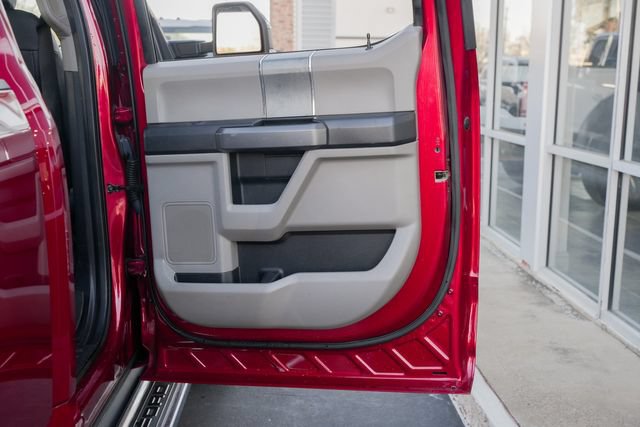 Used 2021 Ford F250 XLT w/ XLT Premium Package AWD/4WD image 38