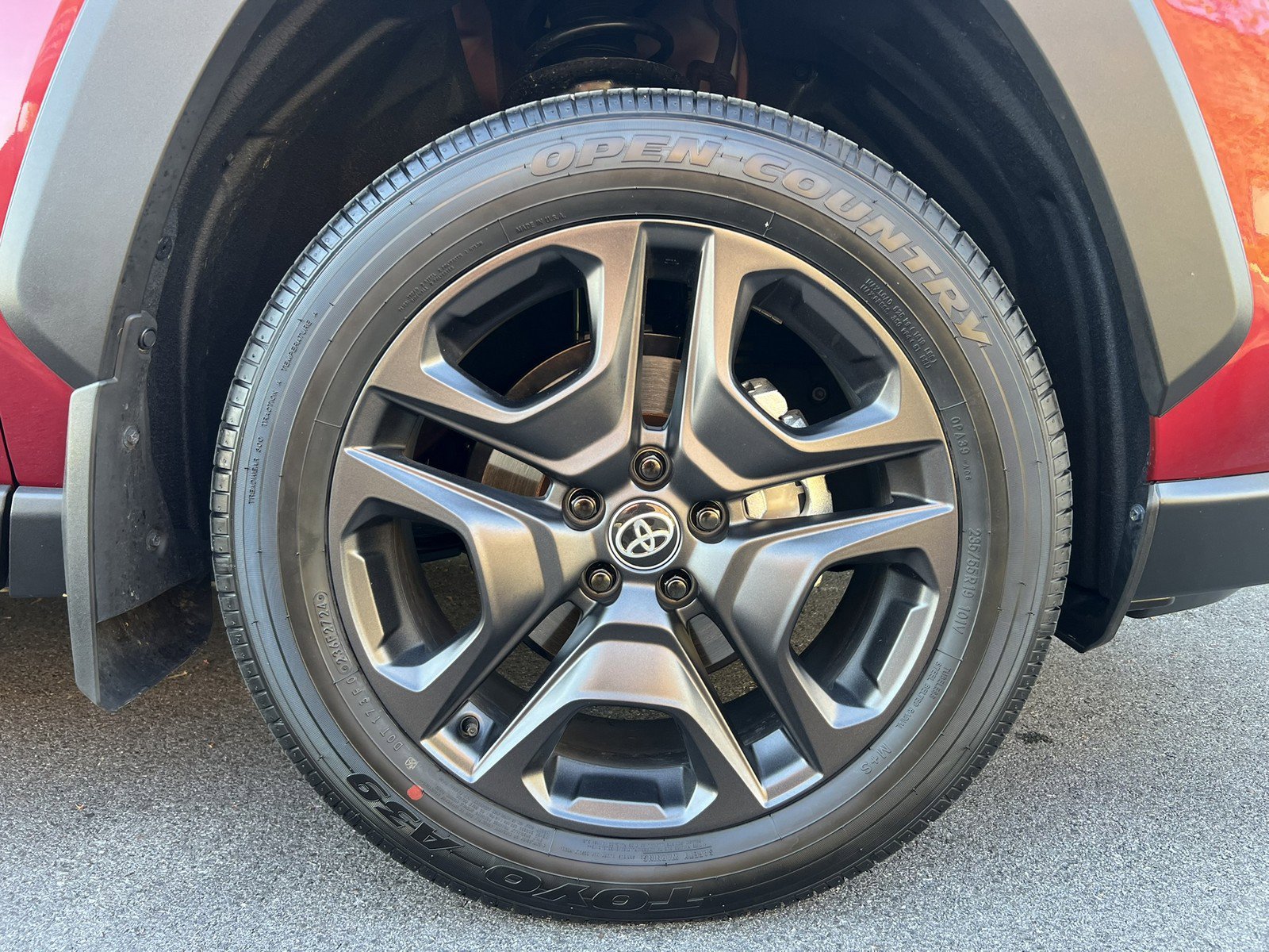 Used 2024 Toyota RAV4 Adventure w/ Convenience Package AWD/4WD image 95