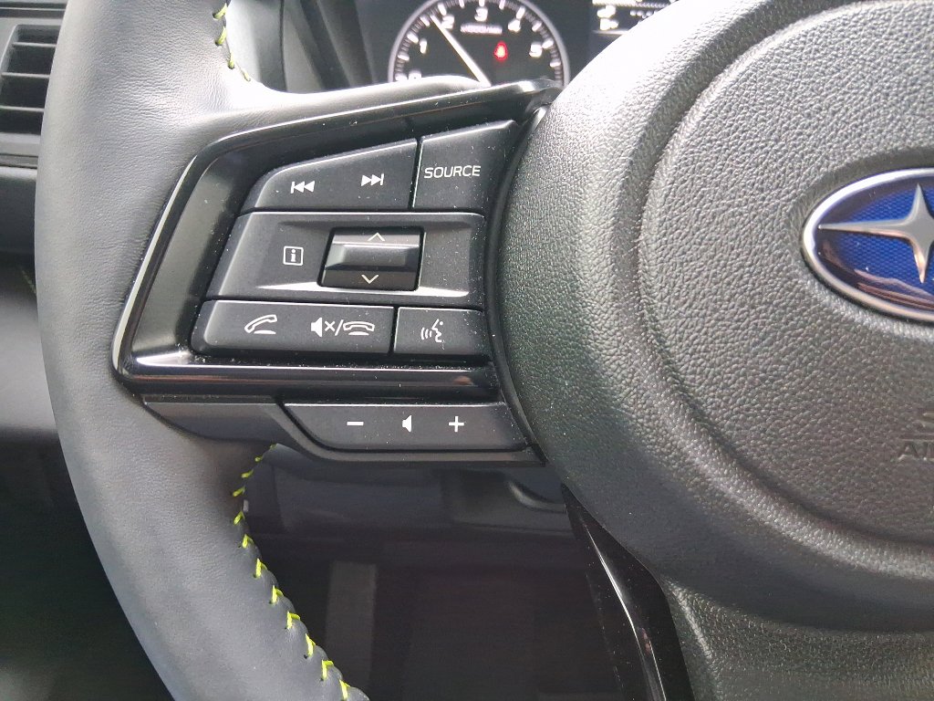 Used 2025 Subaru Ascent Bronze Edition image 18