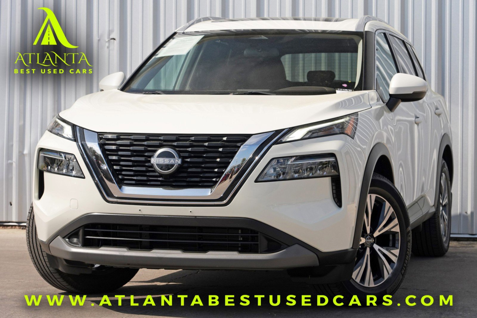 Used 2022 Nissan Rogue SV w/ SV Premium Package FWD image 1