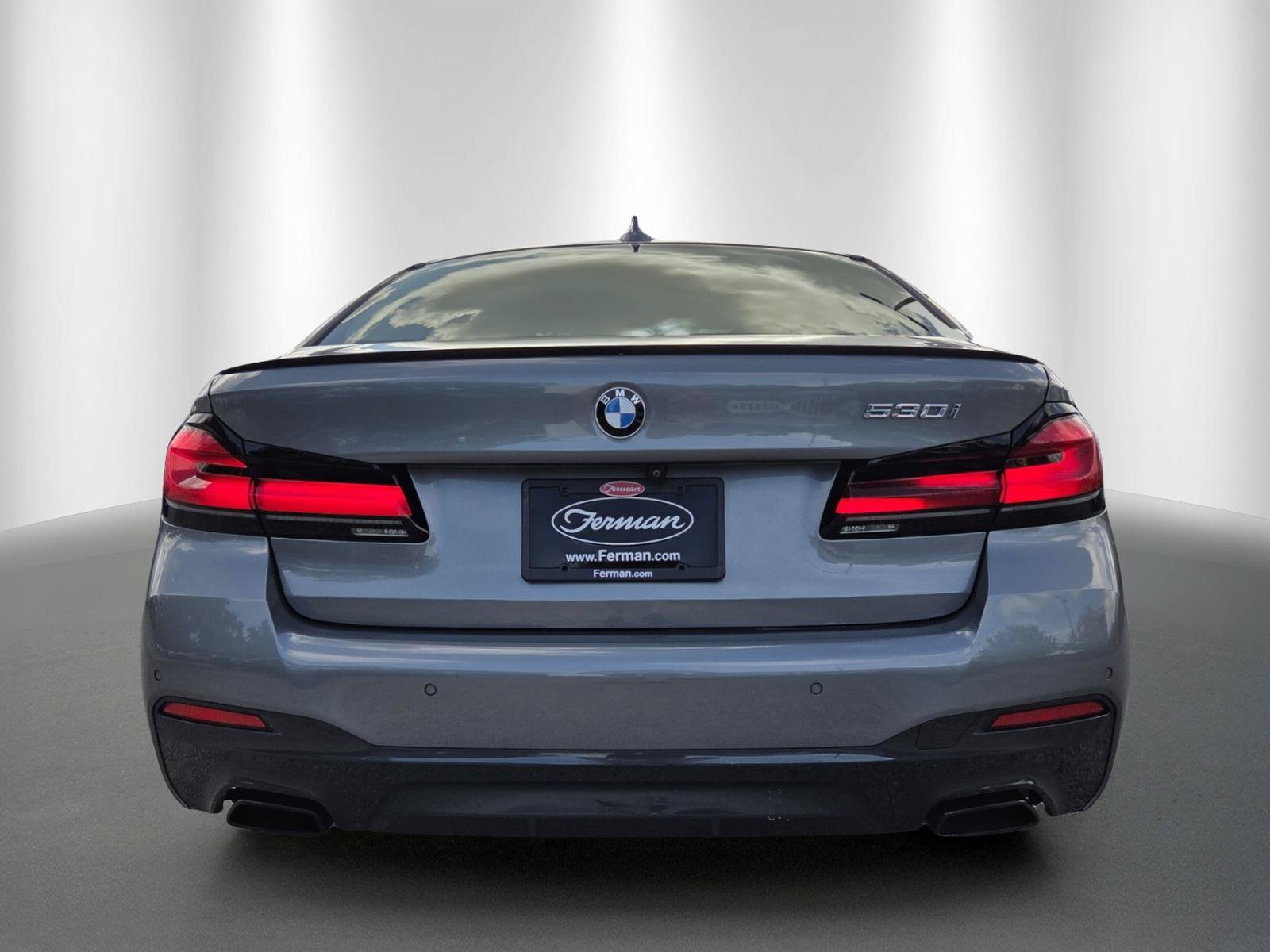 Used 2023 BMW 530i w/ Executive Package RWD image 6