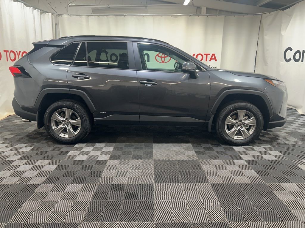 Used 2025 Toyota RAV4 XLE image 10