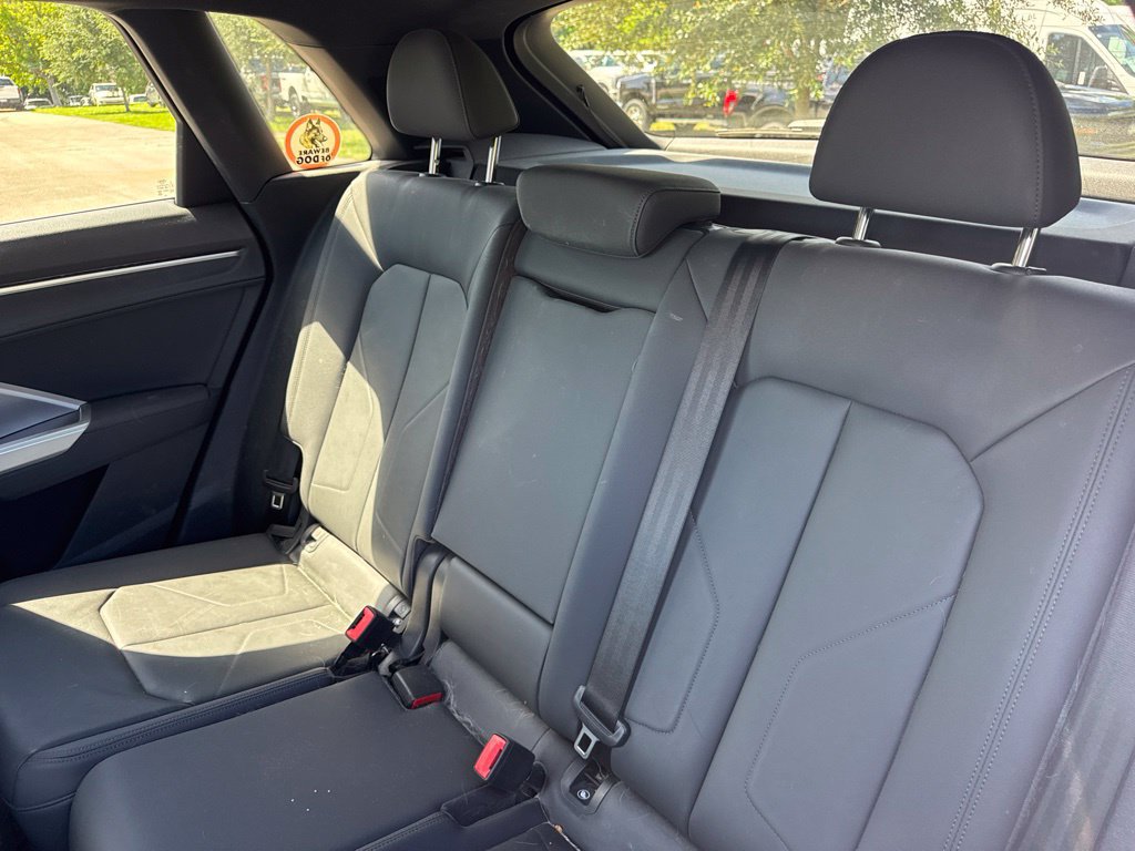 Used 2021 Audi Q3 2.0T Premium w/ Convenience Package AWD/4WD image 11
